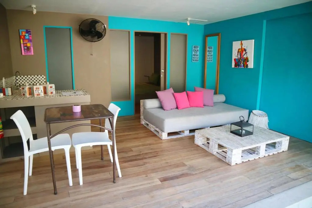 Meno Suites