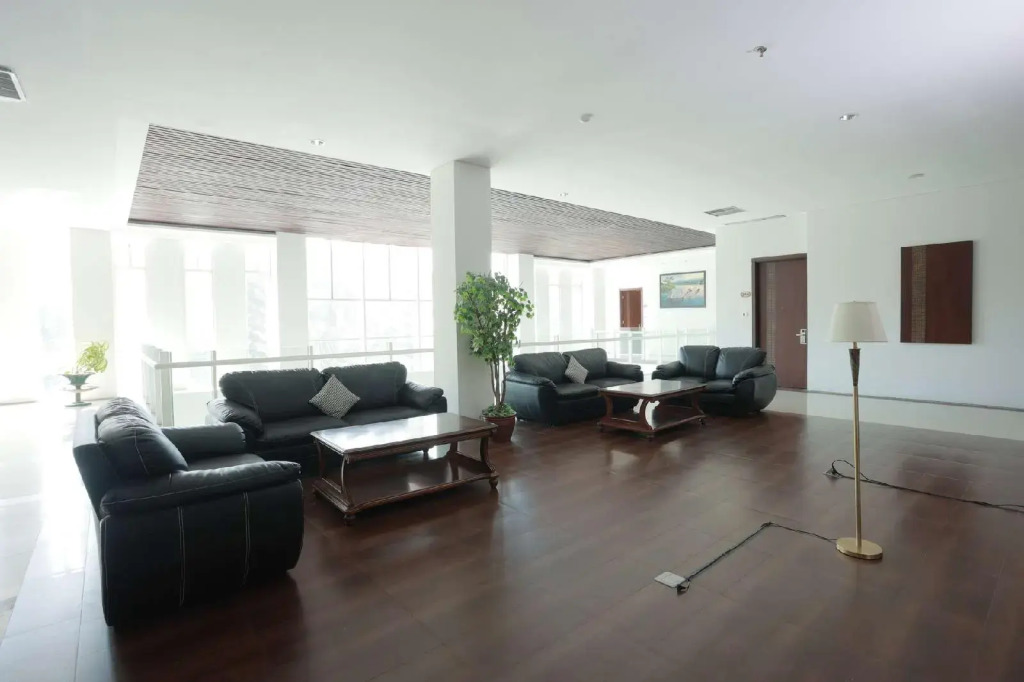 Megaland Hotel Solo