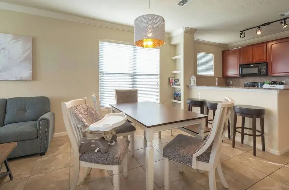 Bright 3BR Resort Condo Near Disney + Pools