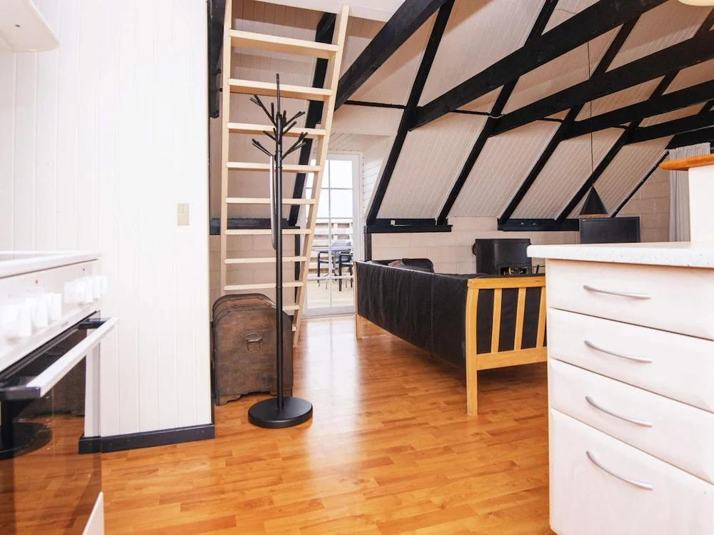 6 person holiday home in Ringkøbing-By Traum