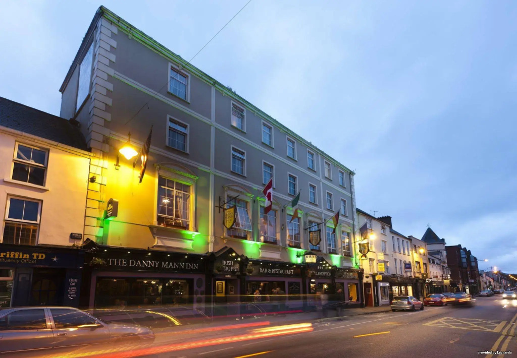 Eviston House Hotel