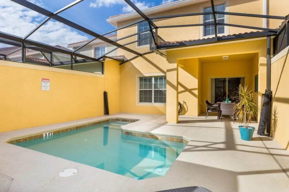 Paradise Palms 2951