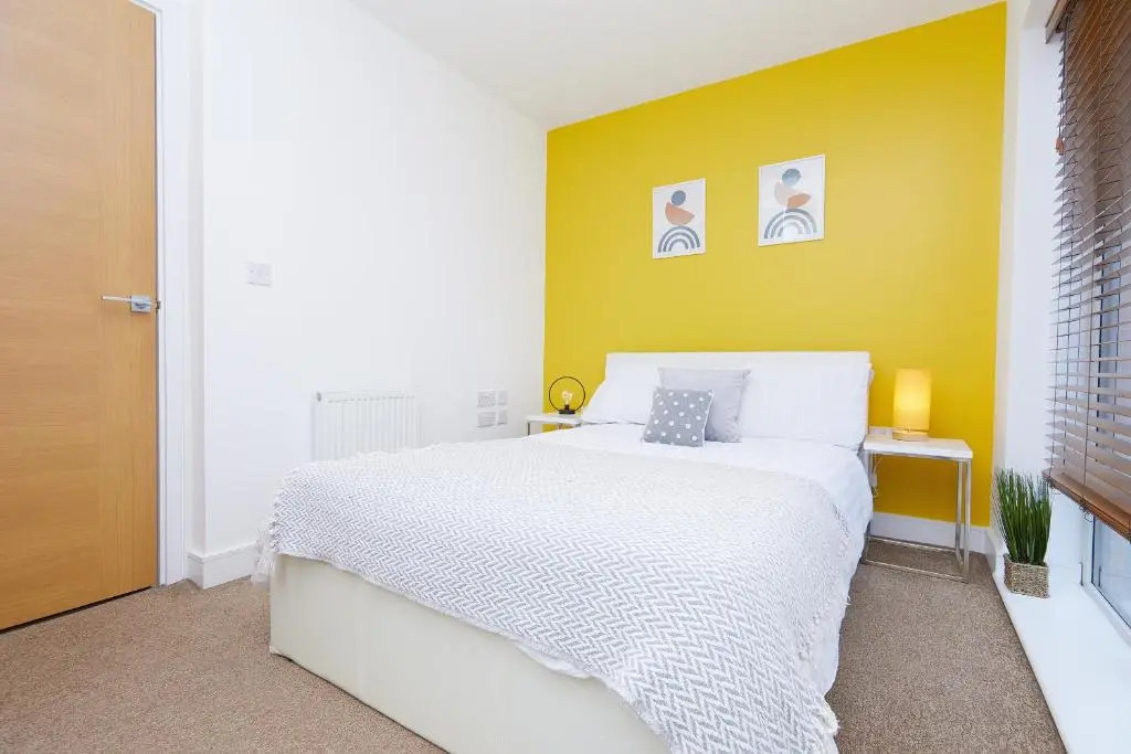 Royal Derby Hospital House (2.5 bath)