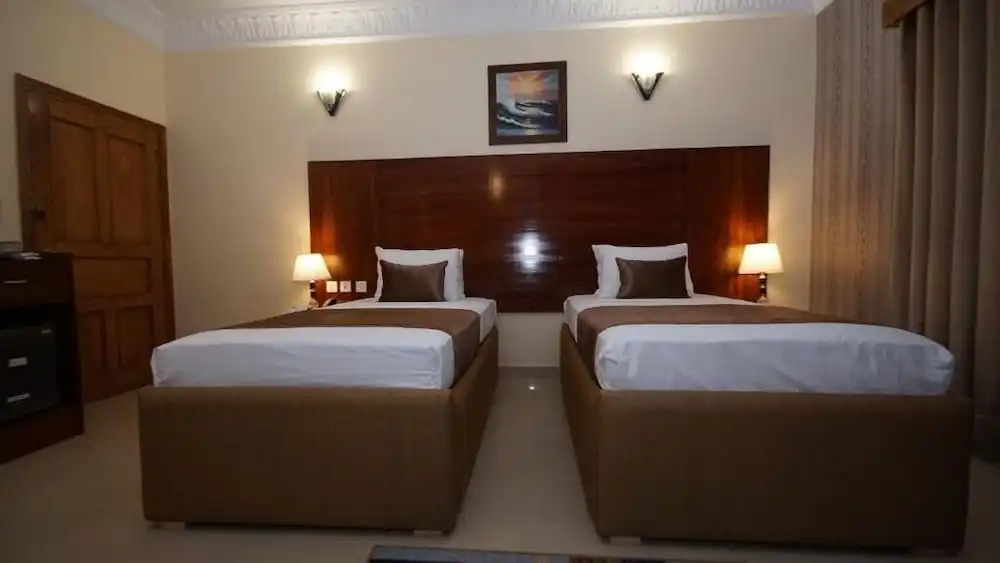 World Inn Hotel