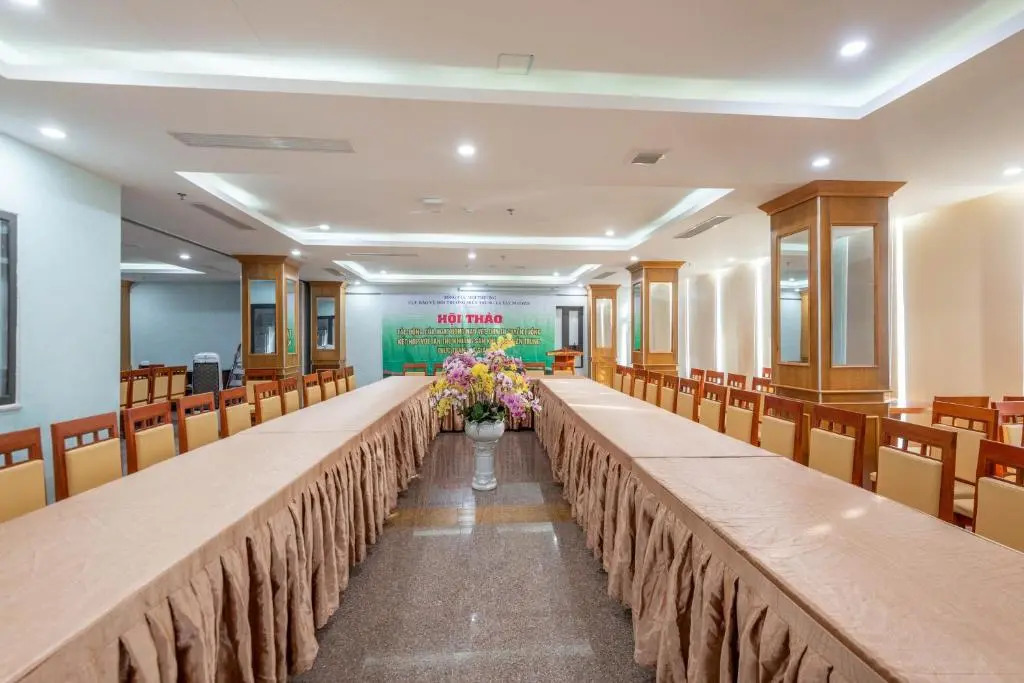 An Thuyen Hotel