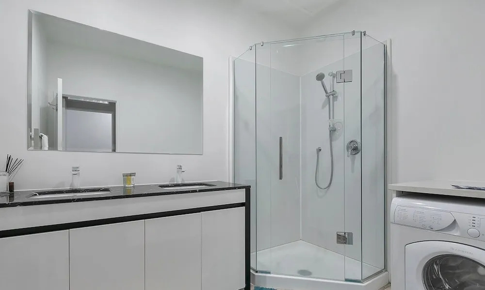 QV City central light filled Apt - 847