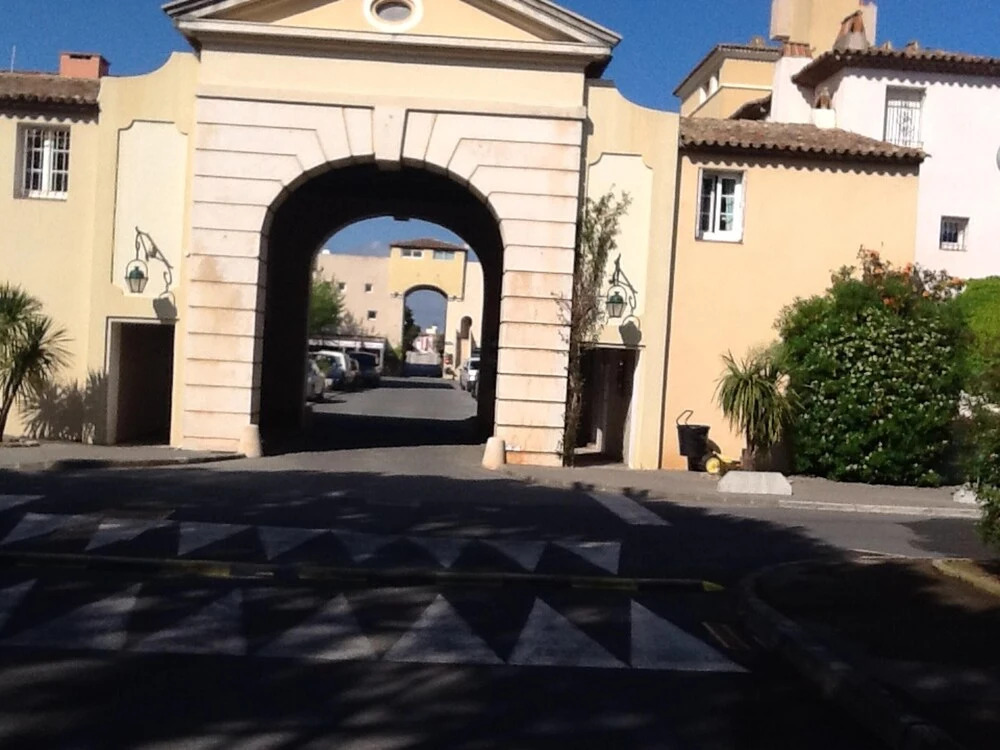 Apartment With 2 Bedrooms in Grimaud, With Shared Pool, Enclosed Garden and Wifi - 500 m From the Beach