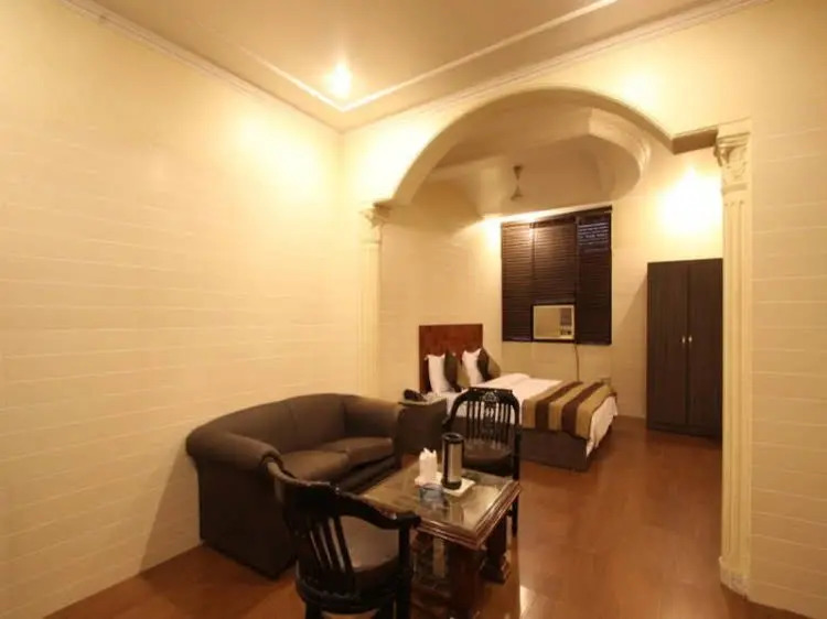 Hotel Bill Palace