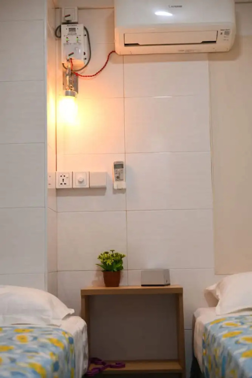 Moe Hostel