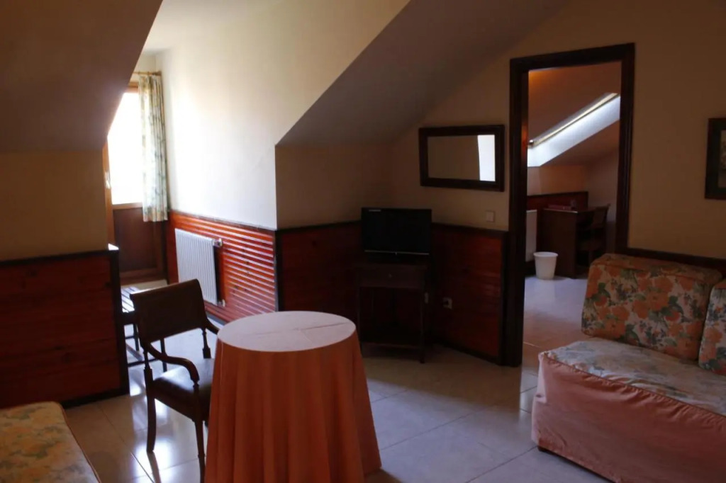 B&B HOTEL Gijón Centro Begoña