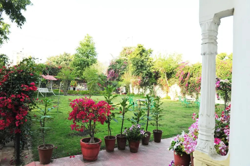 Hotel Meghniwas