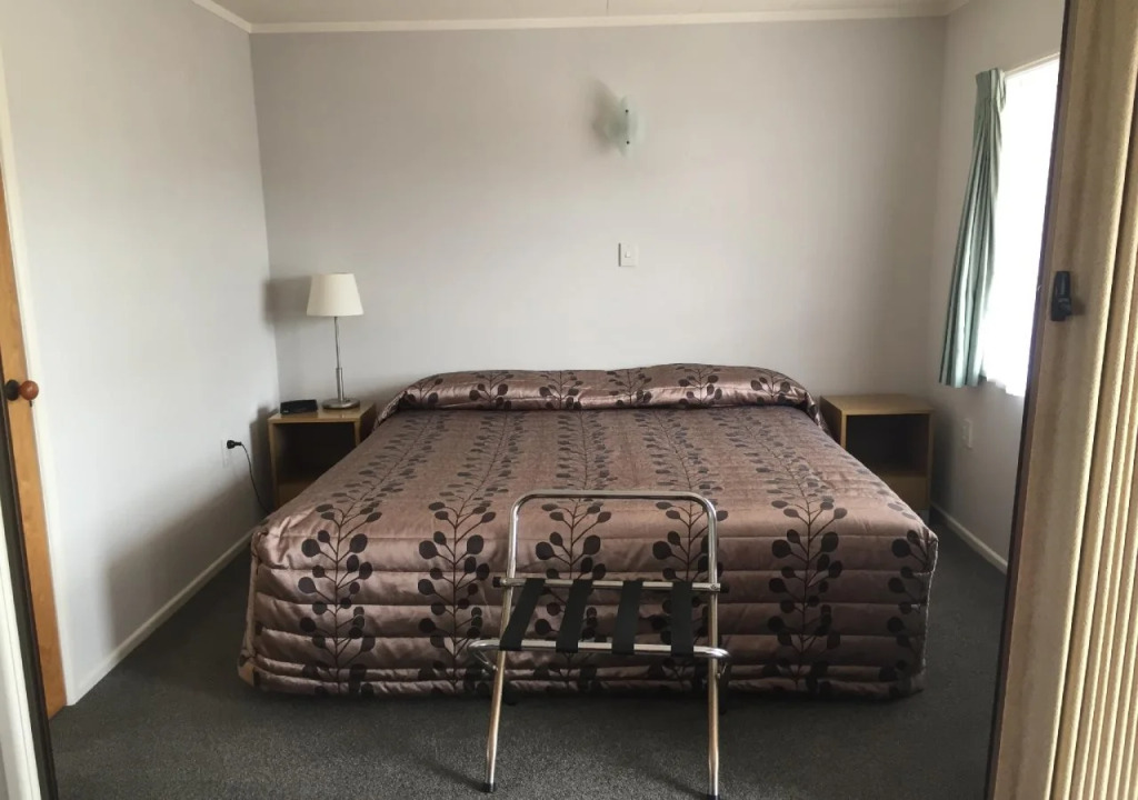 Cypress Court Motel