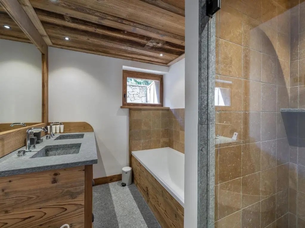 Appartement Val-d'Isère, 4 pièces, 8 personnes - FR-1-567-74