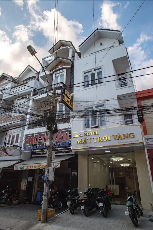 Mat Troi Vang Hotel