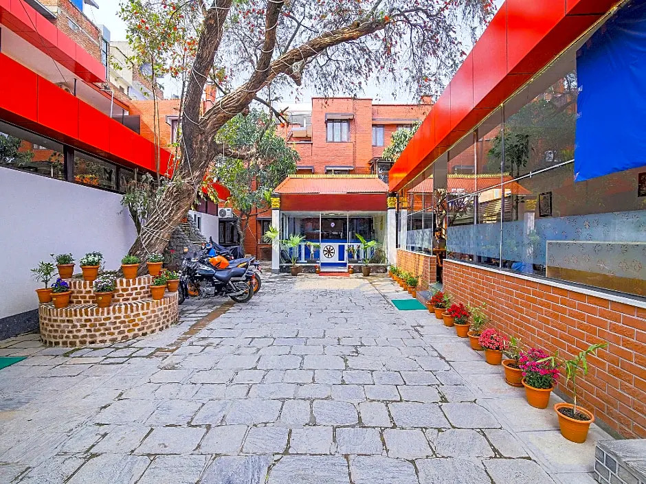 OYO 352 Hotel Konark Inn