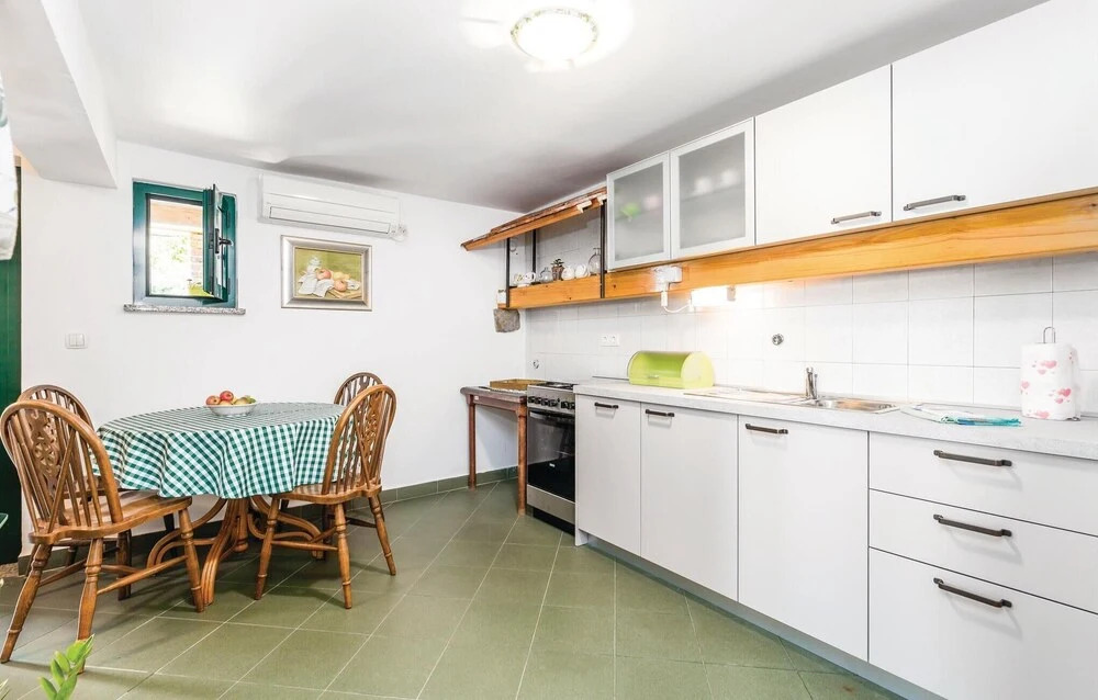 Amazing Home in Lovran With Wifi and 1 Bedrooms