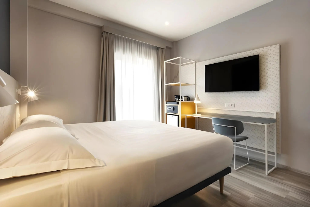 Adesso Hotel