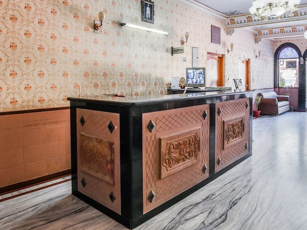 OYO 19527 Hotel Babu Heritage