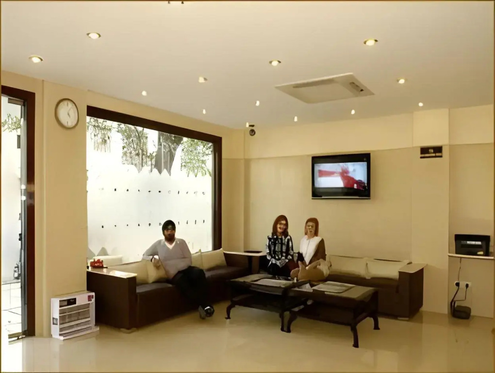 Hotel Maan K