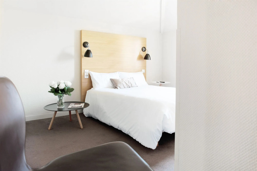 LHotel - face au château - boutique hôtel et séminaires