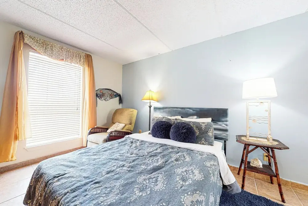 Gulf View, Gourmet Kitchen: Suntide III - Unit 203
