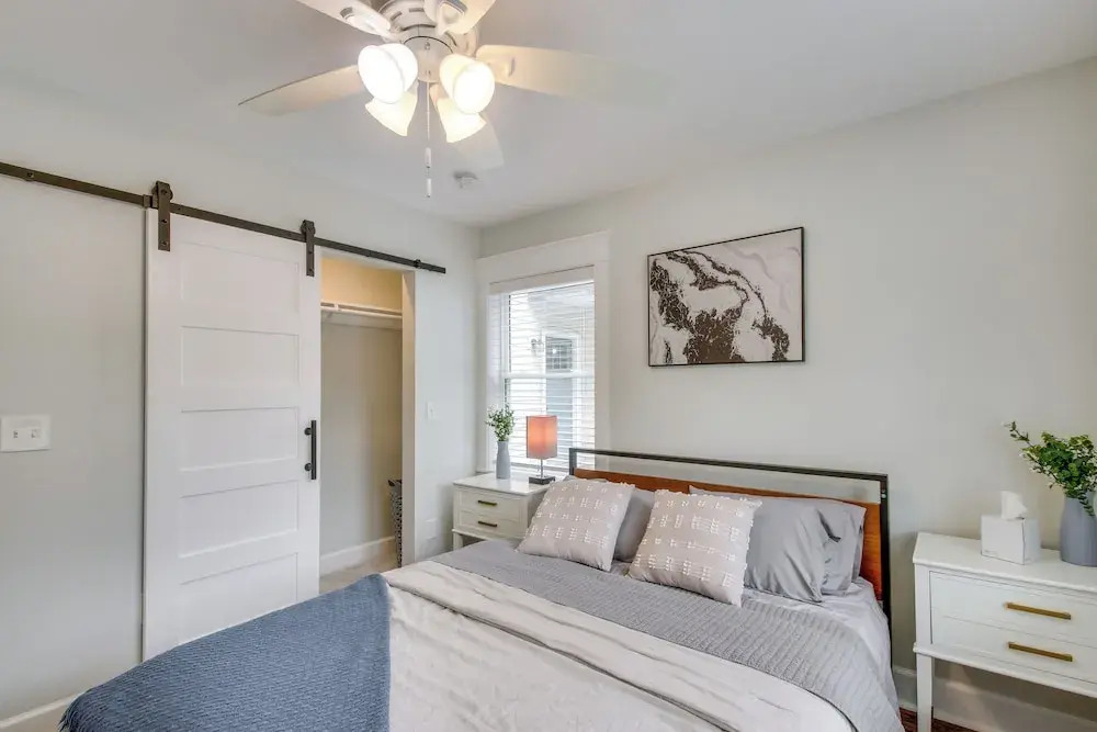 Convenient OKC Apartment: 4 Mi to Dtwn!