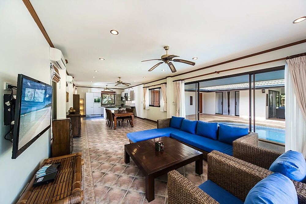 4 Bedroom Grand Deluxe Idyllic Beach Villa