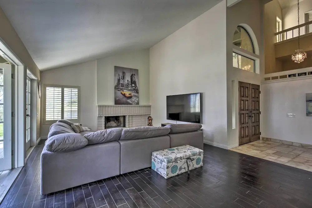 Spacious El Cajon Villa - 14 Mi to Downtown