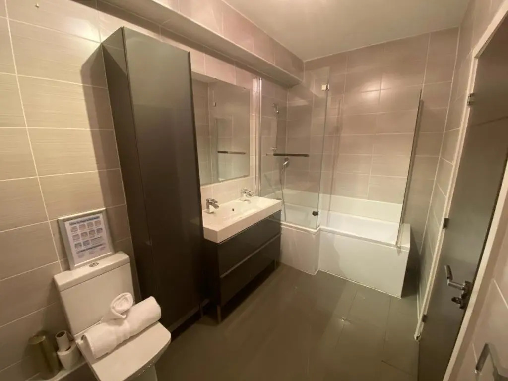 Merve Apartments