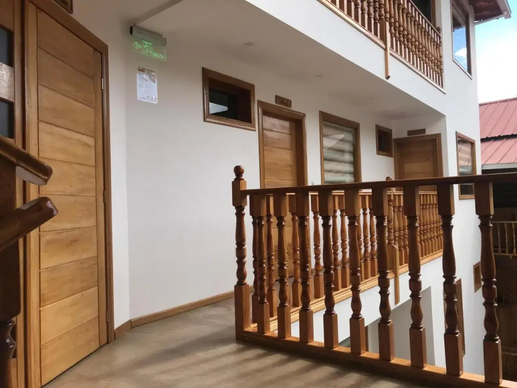 Community Hostel Alausi