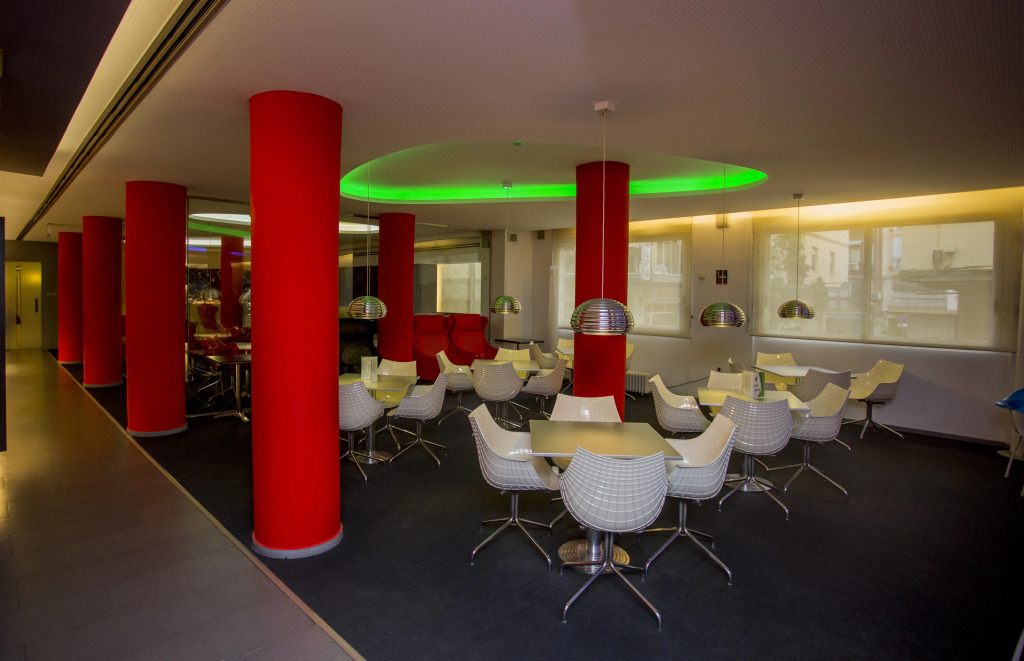 Hotel Oasis Plaza