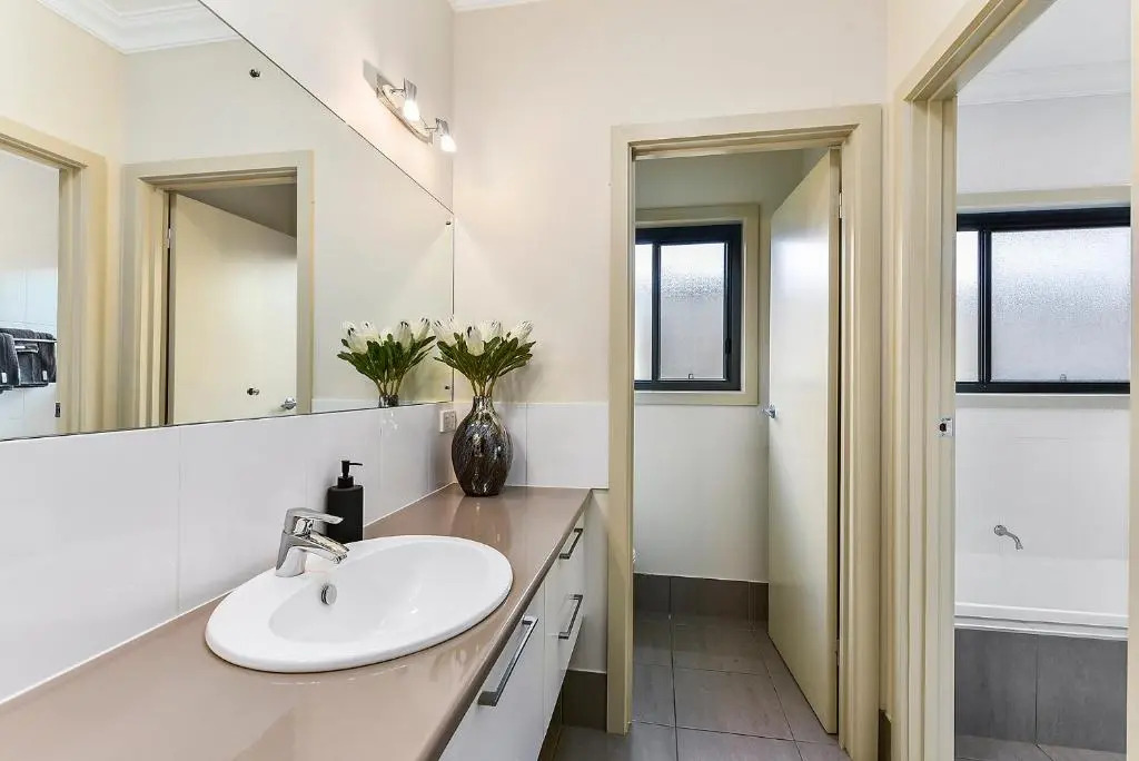 Accommodation On Lansell 1 being Unit 1 of 6 Lansell Street