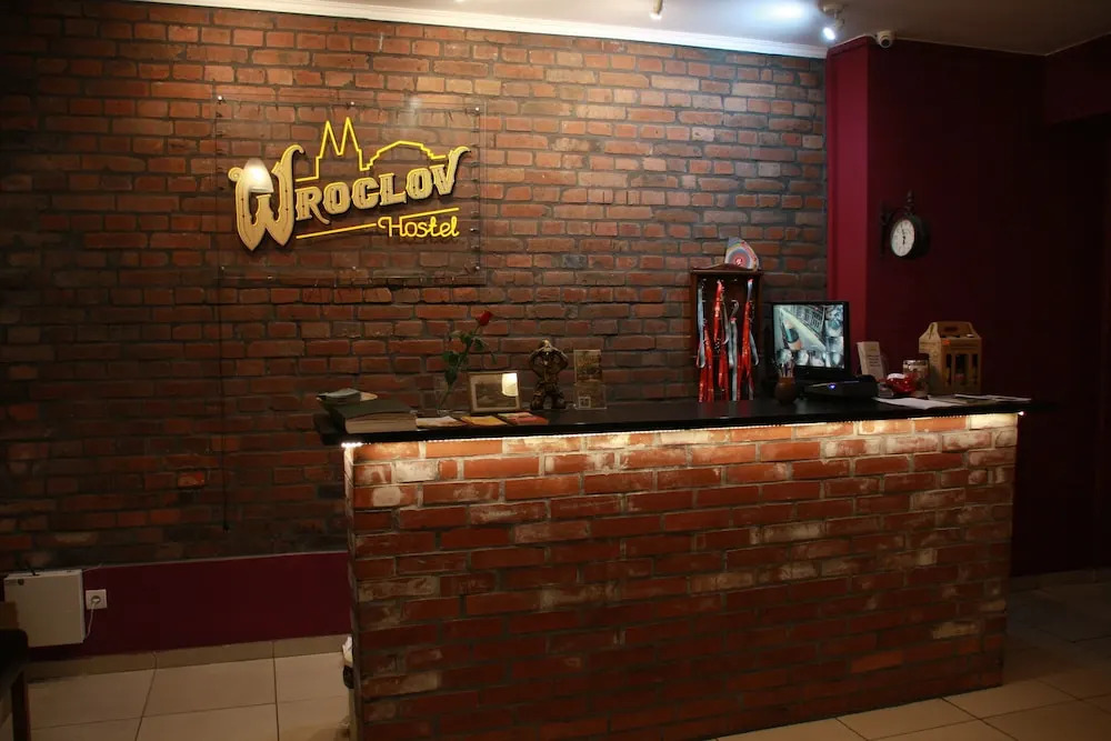 Wroclov Hostel