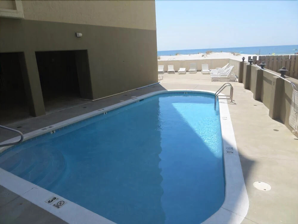 Gulf House 401 3 Bedroom Condo by RedAwning
