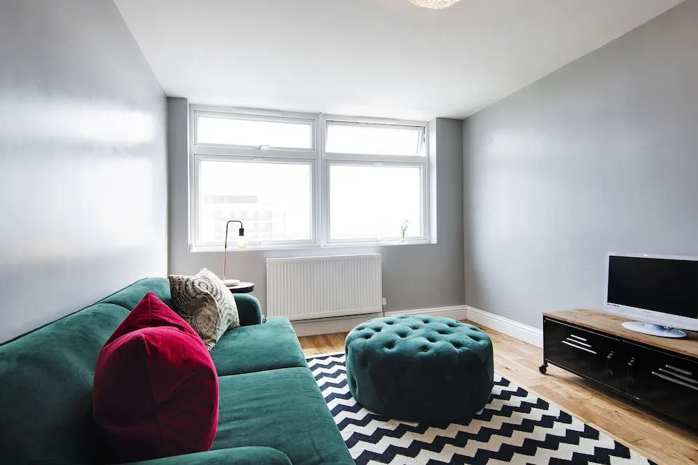 Scenic Shepherds Bush Home by Westfield London