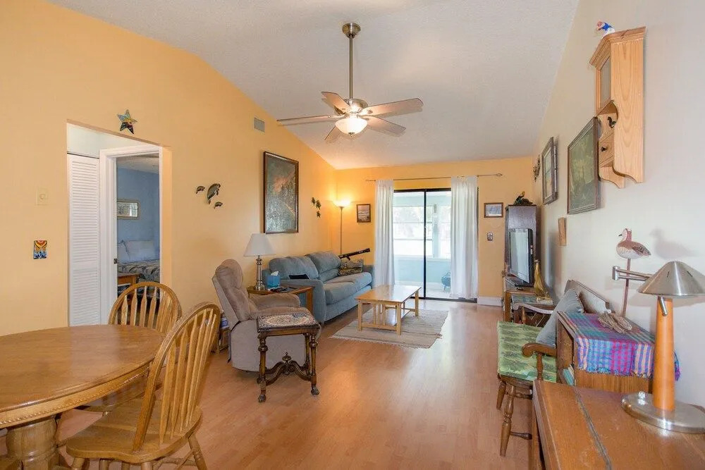 1152F - Fairvilla by RedAwning