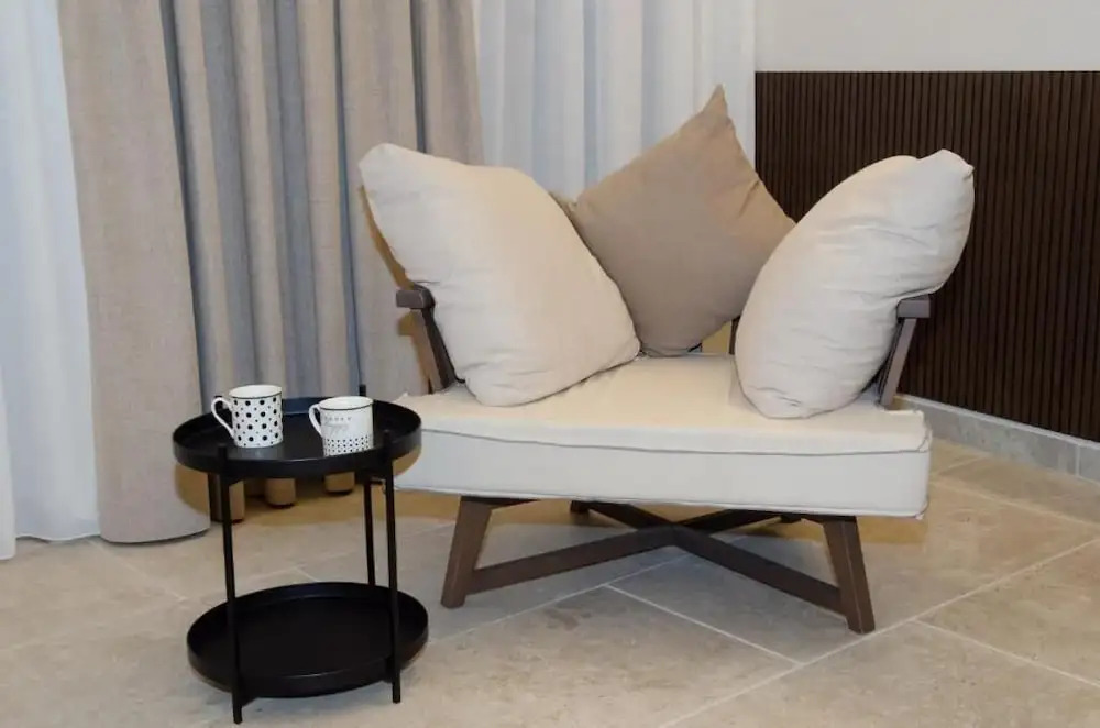 Leone suites