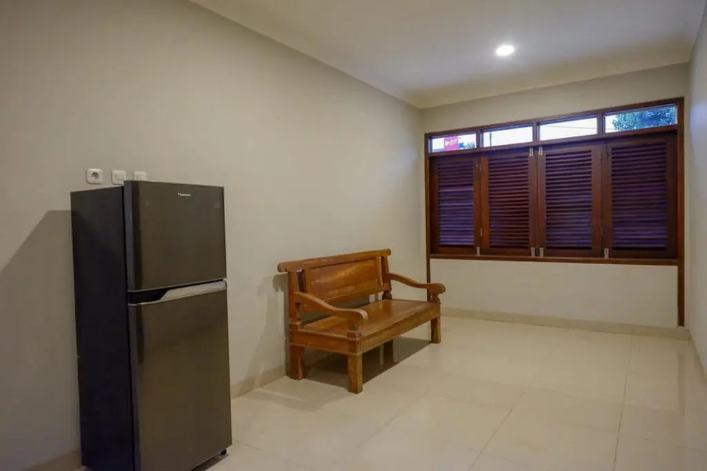 RedDoorz Plus near Jogja City Mall 5