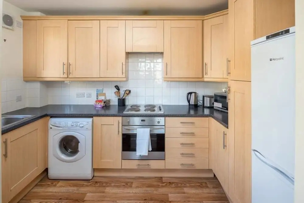 Modern 2 bed apt W/balcony 10 Mins to King's Cross