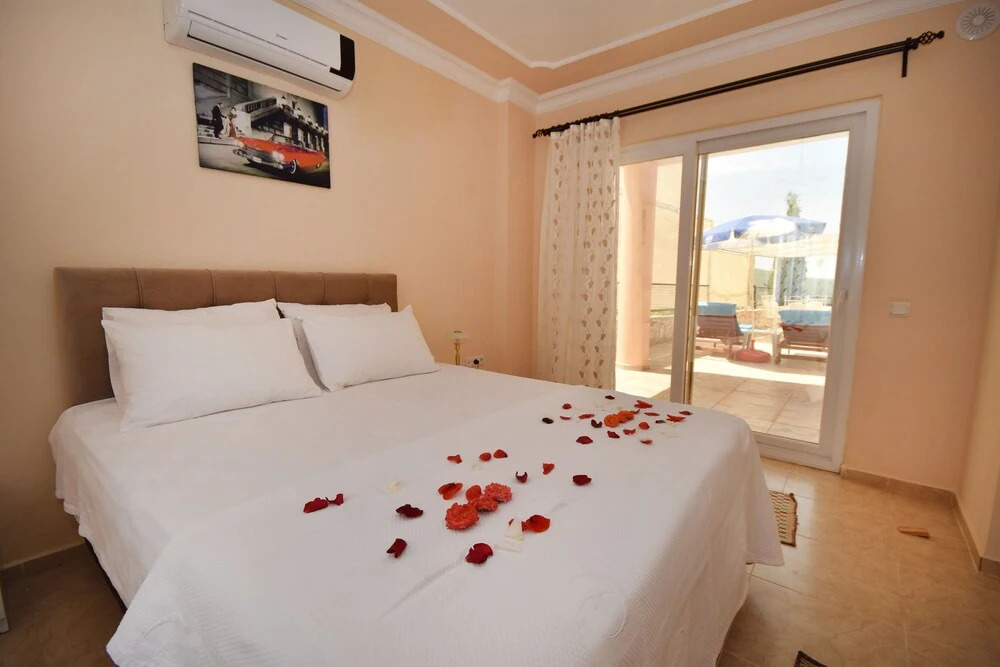 KAL1100 Villa Yonca 5 Bedrooms