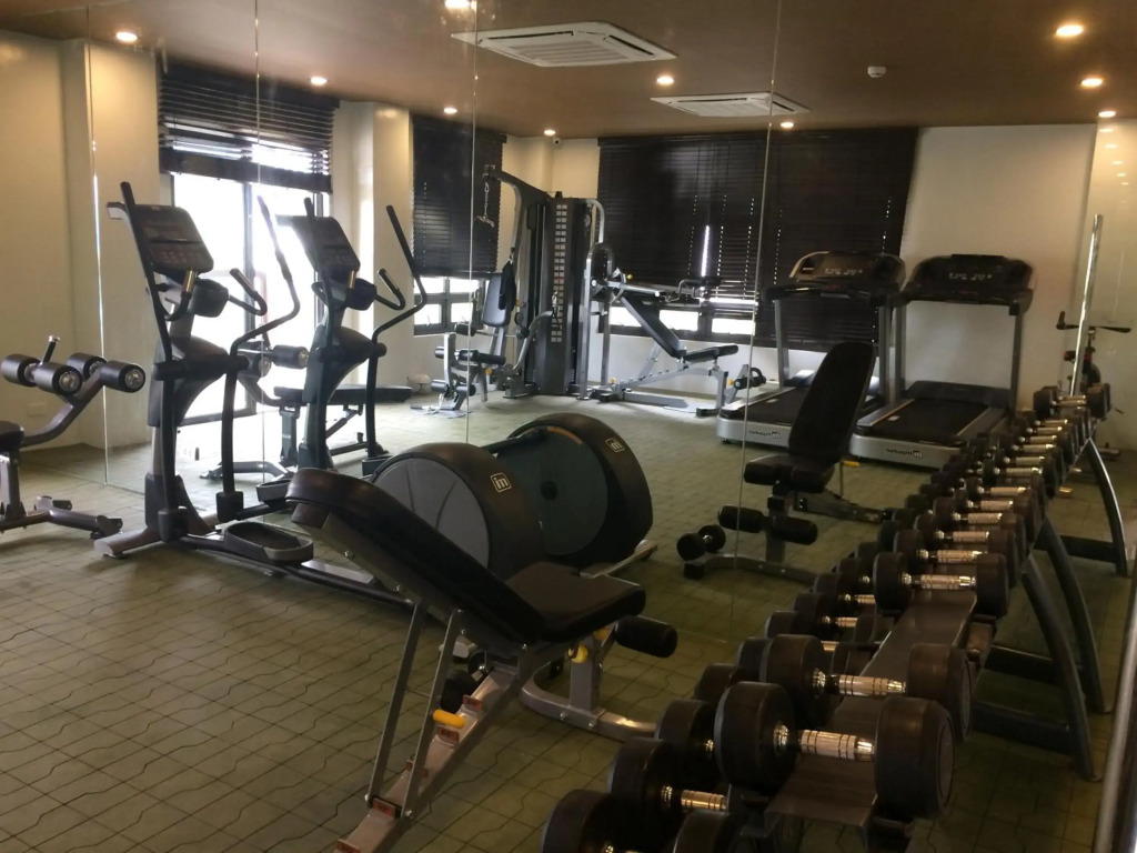 Pine Suites Tagaytay Spacious 2 Bedroom Condo With Balcony Amenities View