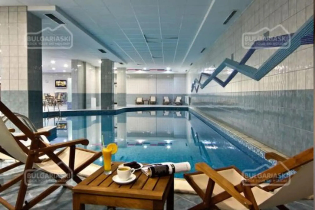 Flora Ski-slope Studio Apartment