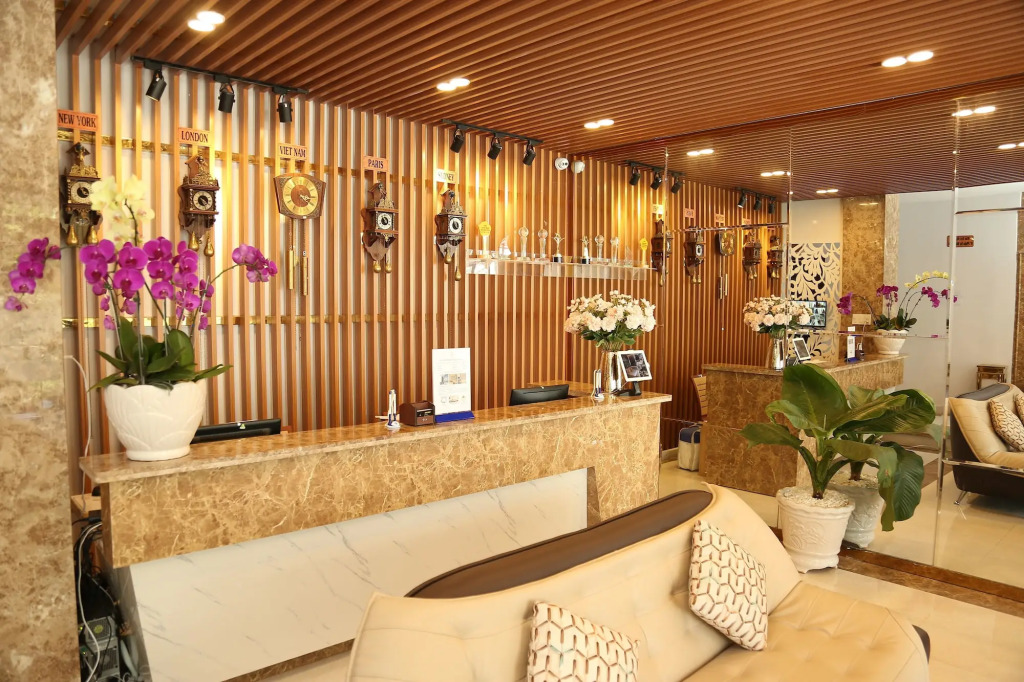 Hồng Bảo Thạch