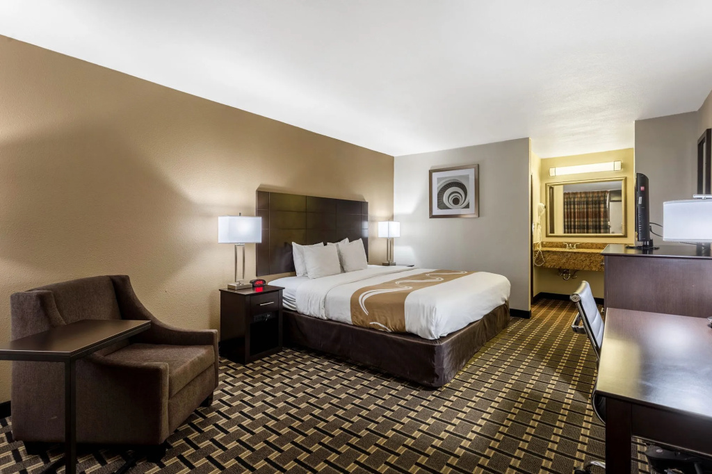 Quality Inn Tupelo Central