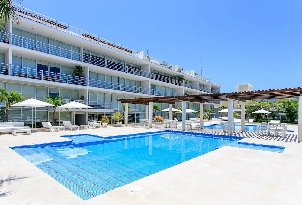 Luxury Condos at Magia