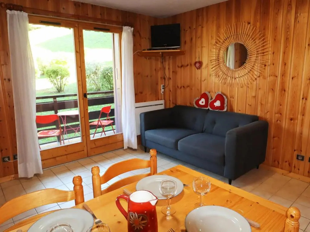 Studio au cœur de Morillon avec balcon et parking - FR-1-624-60