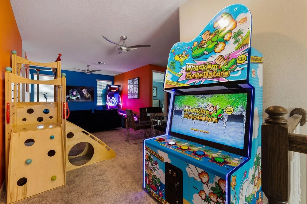 Sr010v: 9 Bed, Dinosaurs, Minions, Pool by Villatel