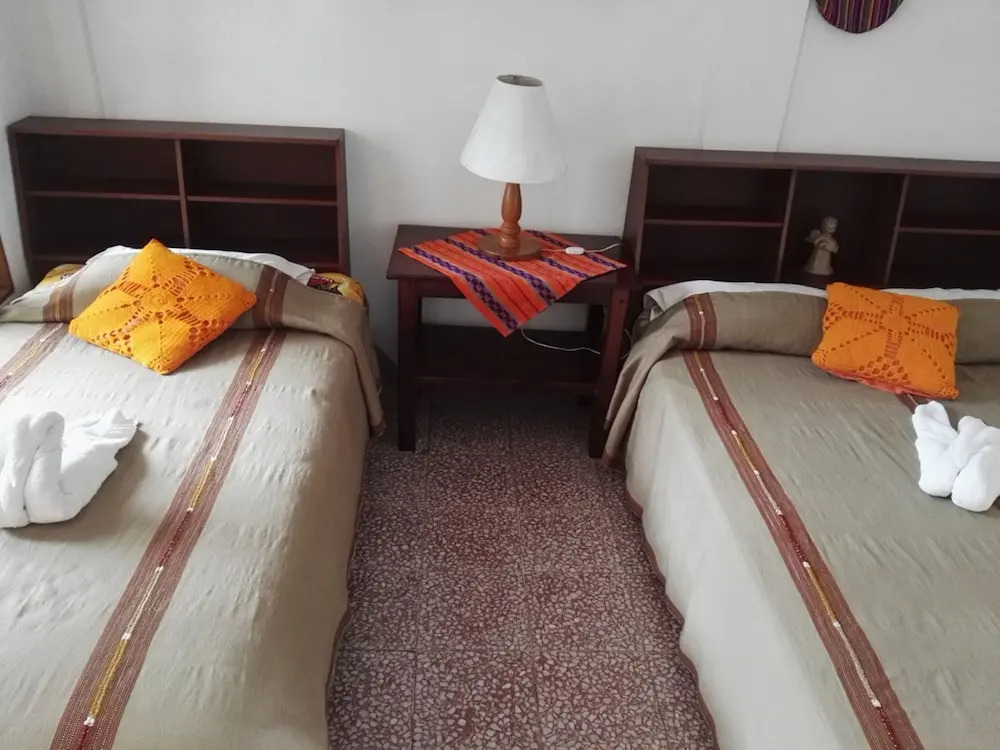 Hostal Marios Rooms
