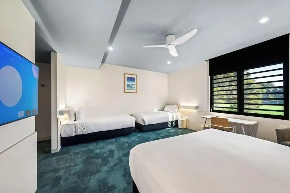 The Lodge, Blacktown - Sydney