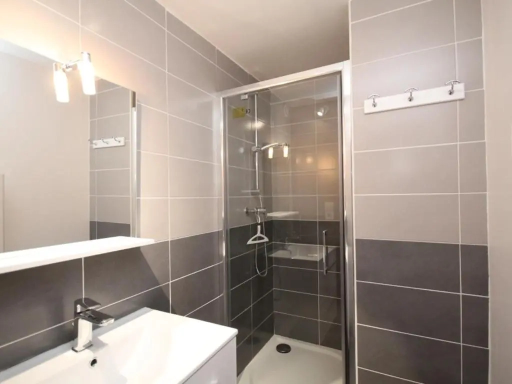 Appartement Mont-Dore, 5 pièces, 10 personnes - FR-1-608-27